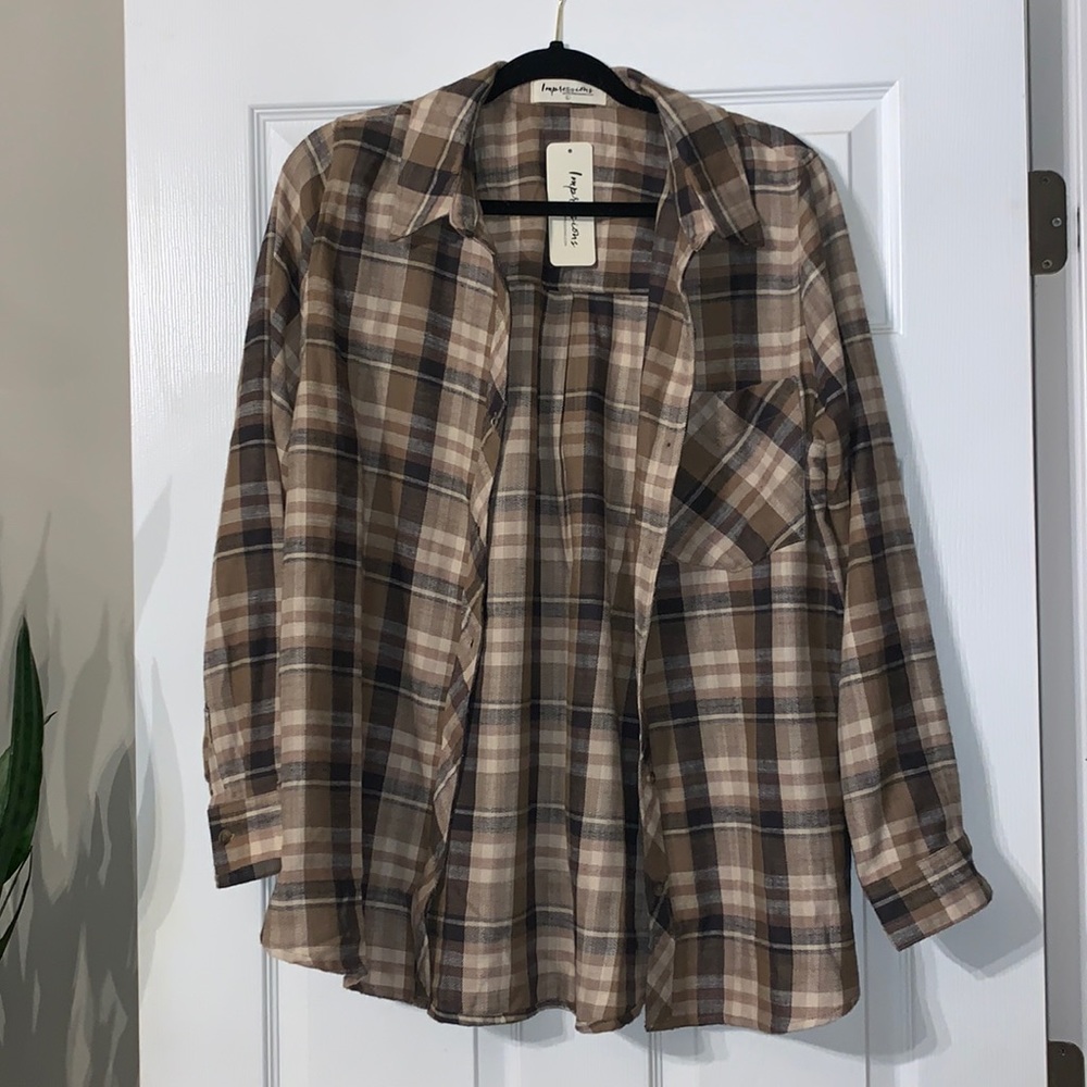 Never worn Impressions Boutique super soft flannel top!